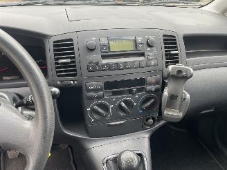 Toyota Corolla-verso 1.6 VVT-i Linea Terra AIRCO picture 13