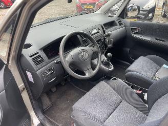 Toyota Corolla-verso 1.6 VVT-i Linea Terra AIRCO picture 9
