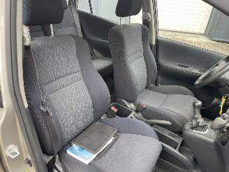 Toyota Corolla-verso 1.6 VVT-i Linea Terra AIRCO picture 6
