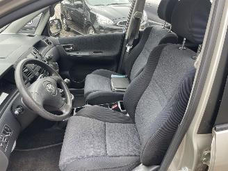 Toyota Corolla-verso 1.6 VVT-i Linea Terra AIRCO picture 11