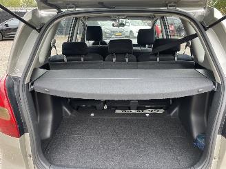 Toyota Corolla-verso 1.6 VVT-i Linea Terra AIRCO picture 8