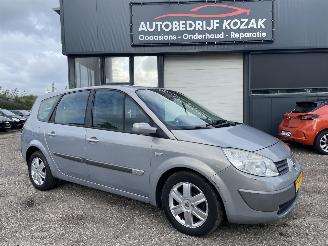 damaged passenger cars Renault Grand-scenic 2.0-16V Tech Line AIRCO AUTOMAAT 7-person 2006/1