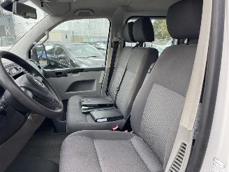 Volkswagen Transporter 2.0 TDI LANG AIRCO 6-person picture 13