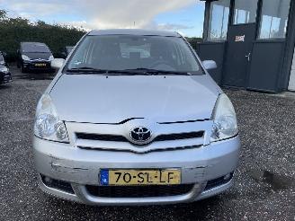 Toyota Corolla-verso 1.8 VVT-i Sol AIRCO AUTOMAAT 7p. picture 6