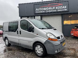 Käytettyjen commercial vehicles Renault Trafic 1.9 dCi Serie Speciale AIRCO DC 6-persoons 2004/4