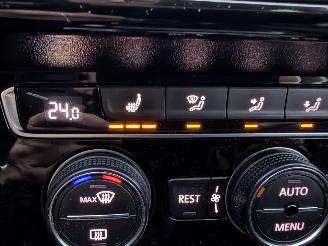 Volkswagen Passat 1.6 TDI Highline Airco NAVI Cruise PDC picture 21