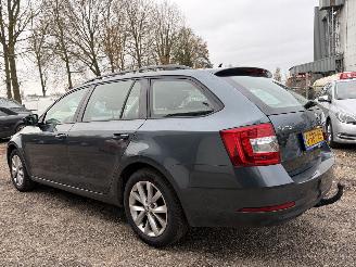 Skoda Octavia 1.0 TSI Greentech BusinessEdition picture 3