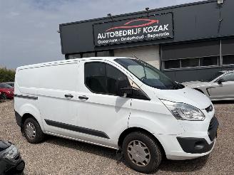 Schade bestelwagen Ford Transit Custom 2.2 TDCI L1H1 Trend AIRCO 2016/3