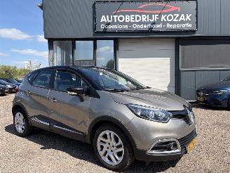Käytettyjen passenger cars Renault Captur 1.2 TCe Dynamique AUTOMAAT Cruise 2015/3