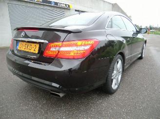 Mercedes E-klasse Coupe 250 CGI BlueEfficiency Panoramadak picture 3