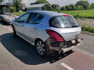 Peugeot 308 1.6 HDi picture 4