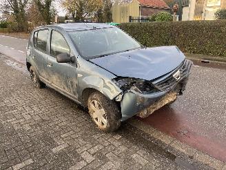 Sloopauto Dacia Sandero 1.2-16V 2011/3