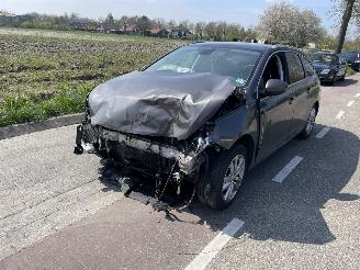 Peugeot 308 1.6 BlueHDi 120 Combi picture 2