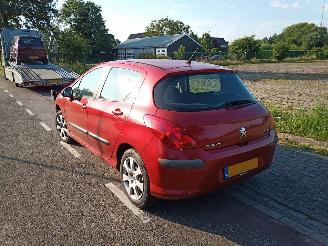 Peugeot 308 1.6 VTI picture 3