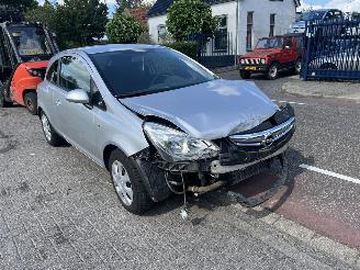 Auto incidentate Opel Corsa 1.3 CDTi 2011/2