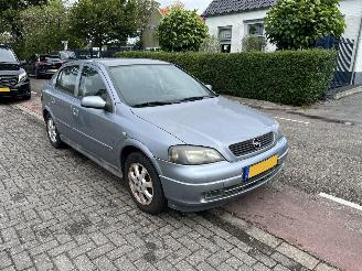 Auto incidentate Opel Astra 1.6-G-HB 2003/12