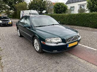 uszkodzony samochody osobowe Volvo S-80 2.4 -20V Elan 2002/4