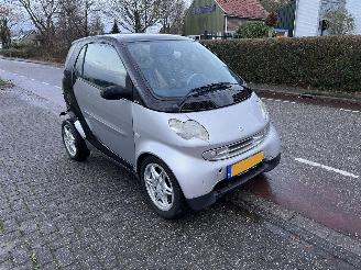 Damaged car Smart City-Coupé Smart & Pure 2000/1