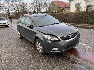  Kia Cee d 1.6-16V  CVVT ombi 2010/5
