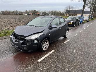 Mazda 2 1.3-16V TS Plus picture 2