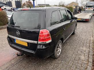 Opel Zafira 1.8-16V picture 3