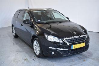 Unfallwagen Peugeot 308 1.2 PureTech Style 2016/8