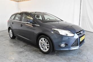 Coche accidentado Ford Focus 1.0 EcoB. Titanium 2012/8