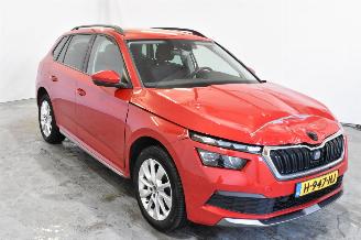 krockskadad bil auto Skoda Kamiq 1.0 TSI Bns Edition 2020/2