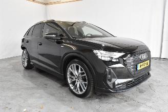 skadebil auto Audi Q4 35 L ed S Com 55 kWh 2021/10