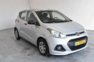 krockskadad bil auto Hyundai I-10 1.0i i-Drive 2014/5