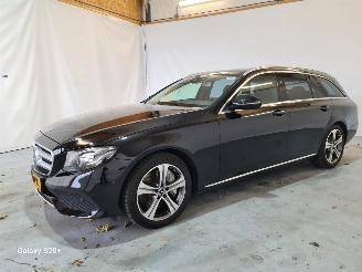 Vaurioauto  passenger cars Mercedes E-klasse 400D 4-Matic Advantage 2018/12