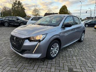 krockskadad bil auto Peugeot 208 1.2 PureTech Active 2022/9