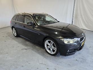 krockskadad bil auto BMW 3-serie 318i M Sport Corporate Lease 2019/9