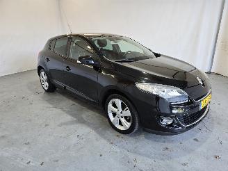 skadebil auto Renault Mégane 1.2 TCe Collection 2013/10