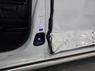 Peugeot Expert 1.5 BlueHDI 100 S&S L2 picture 11