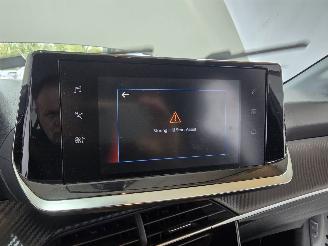 Peugeot 208 1.2 PureTech Active picture 28