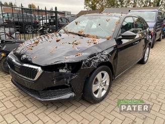 Salvage car Skoda Scala Scala, Hatchback 5-drs, 2019 1.0 TSI 115 2021/5