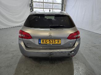 Peugeot 308 SW 1.2 PureT.Blue L. Ex picture 6