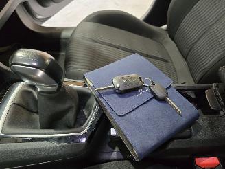 Peugeot 308 SW 1.2 PureT.Blue L. Ex picture 32