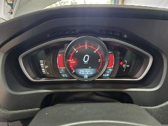 Volvo V-40 1.6 D2 R-Design picture 30