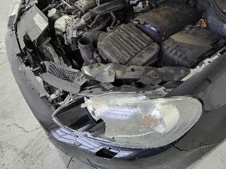 Volkswagen Golf 1.2 TSI Highline BlueMotion picture 12