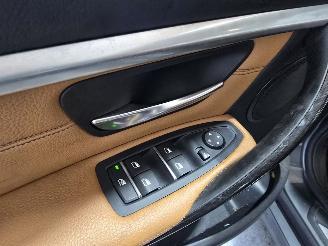 BMW 3-serie 320i Lux.Ed picture 17