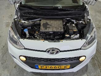 Hyundai I-10 1.0i i-Motion picture 12