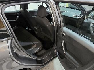 Peugeot 2008 1.2 PureTech Active picture 15