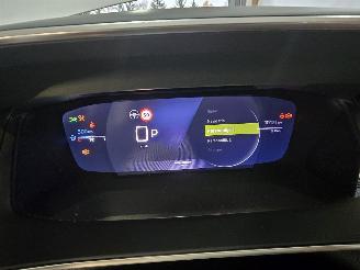 Peugeot 2008 1.2 Hybrid 145 GT picture 27