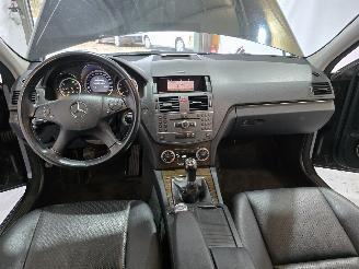 Mercedes C-klasse 180 K BlueEFFICIENCY picture 31