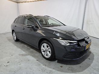Schadeauto Volkswagen Golf 1.5 TSI Life Bns 2022/10