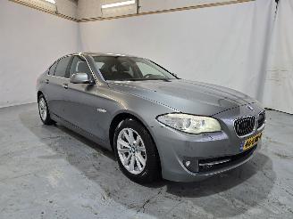 damaged passenger cars BMW 5-serie 528i High Executive 2010/5
