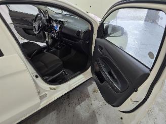 Mitsubishi Space-gear 1.2 Cool+ picture 11