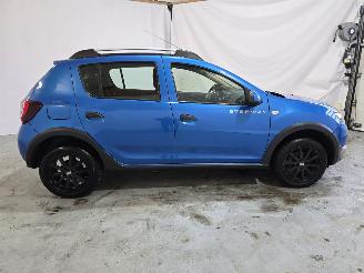 Dacia Sandero 0.9 TCe Stepway Lauréate picture 8